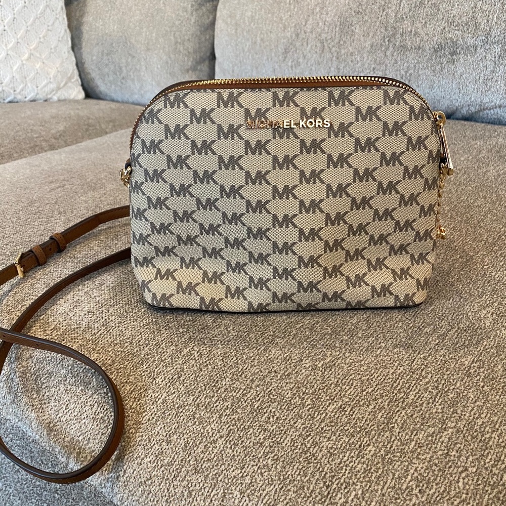Michael Kors crossbody